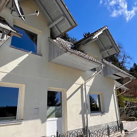 Oaza Narave شقة *